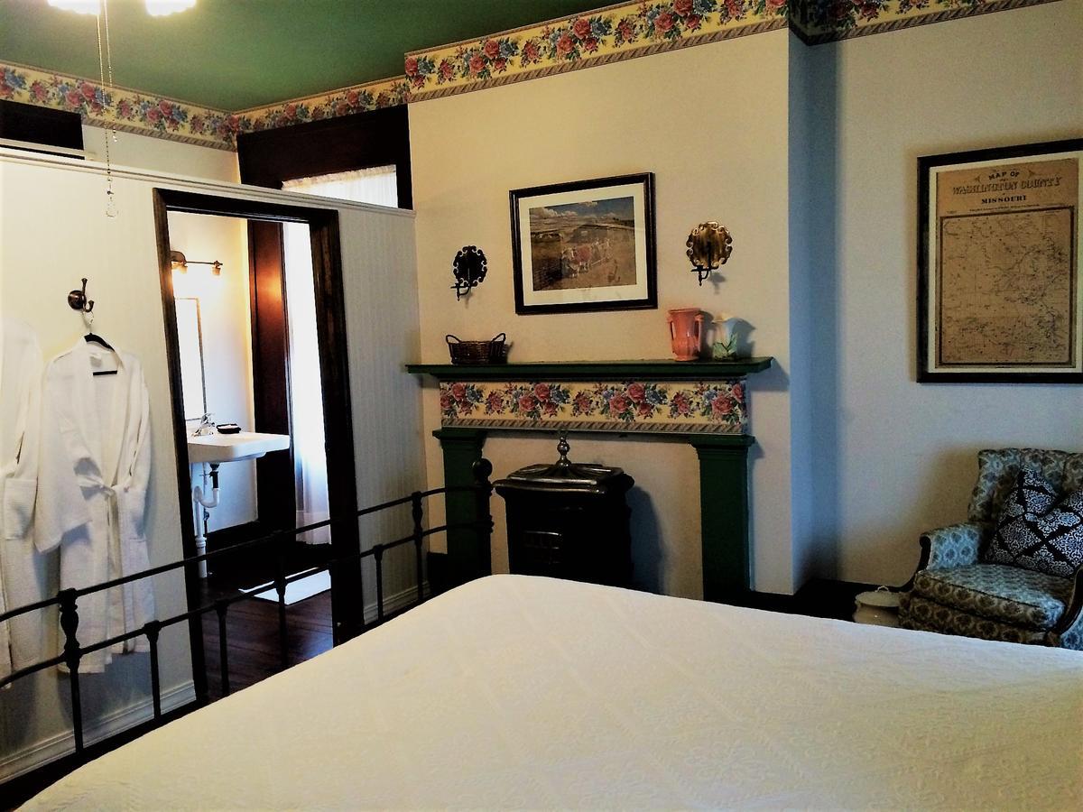 Old Caledonian Bed & Breakfast ภายนอก รูปภาพ