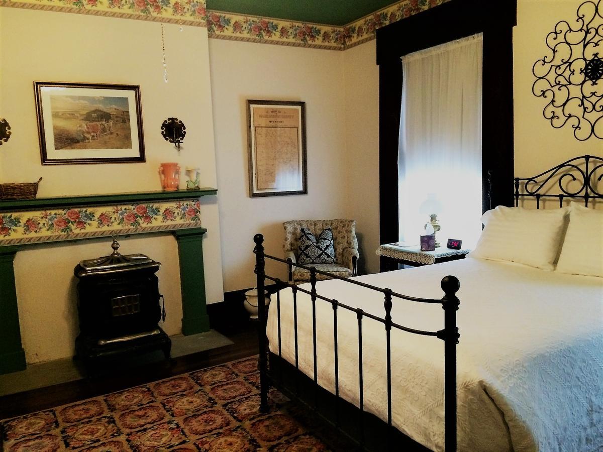 Old Caledonian Bed & Breakfast ภายนอก รูปภาพ